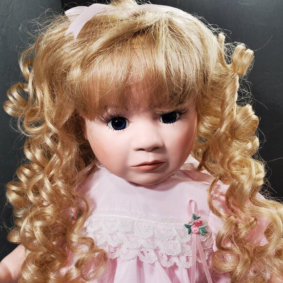 PRINCESS by ZOOK Artist Girl Fashion Doll 20" Signed #22 Certificate Pink 1987 - Picture 8 of 8